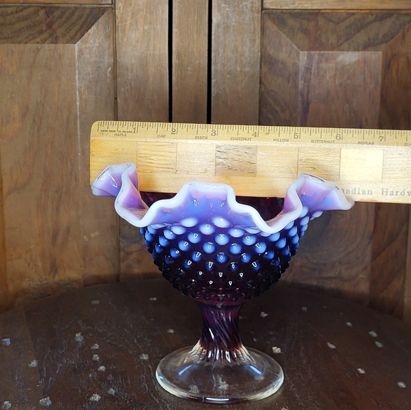 Fenton Art Glass Plum Opalescent Hobnail Ruffled Compote. - Picture 16 of 17